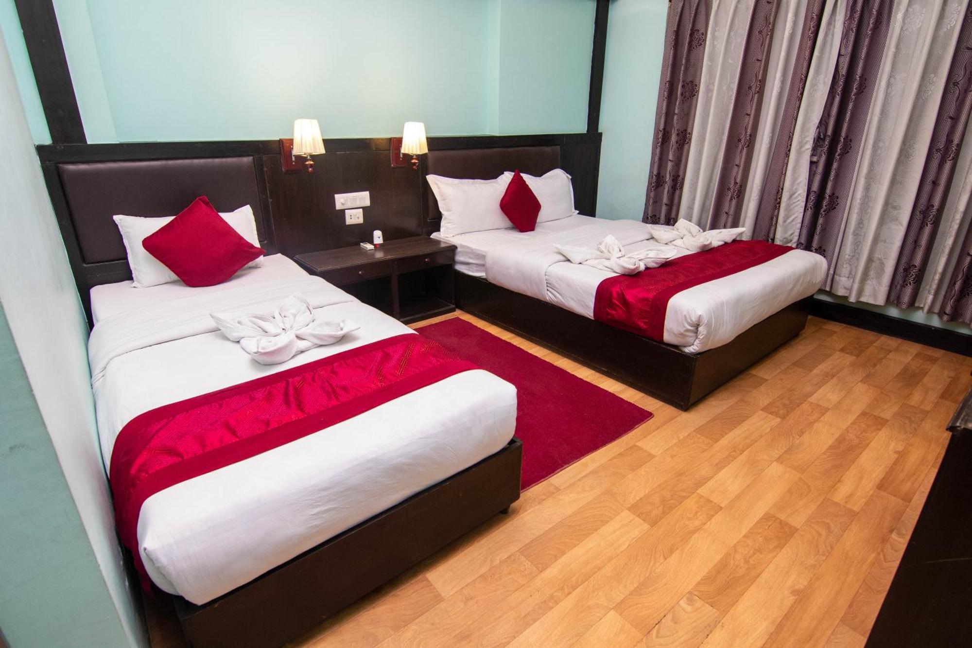 Hotel Ananda Inn Rummindei Buitenkant foto